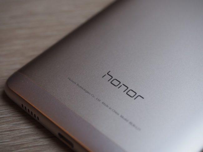 Honor 6x detalle del logo