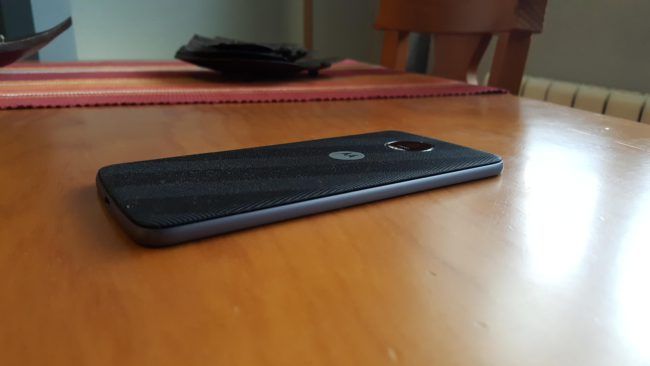 Lateral del Moto Z