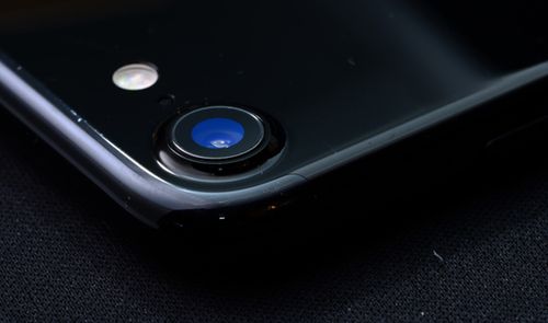 Carcasa con arañazos del iPhone 7 Jet Black