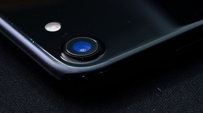Carcasa con arañazos del iPhone 7 Jet Black