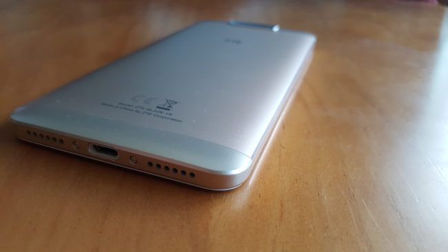 Altavoz del ZTE Blade V8