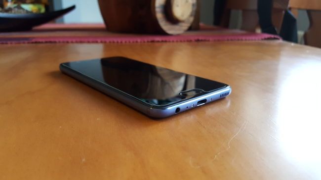 Altavoz del Huawei P10