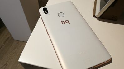 toma de contacto del BQ Aquaris X