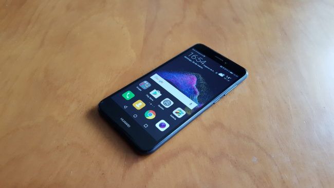 Imagen frontal del Huawei P8 Lite 2017
