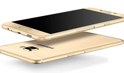 Samsung Galaxy C5 de color dorado