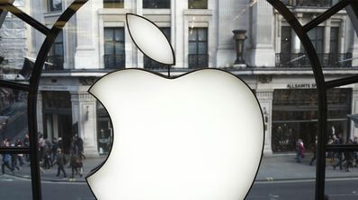 logo de Apple en una tienda de la compañía