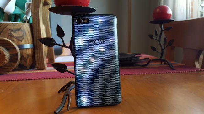 Trasera iluminada del Alcatel A5 LED
