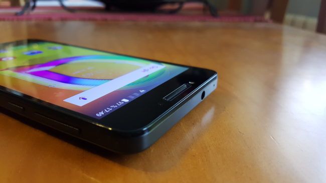 Esquinas del Alcatel A5 LED