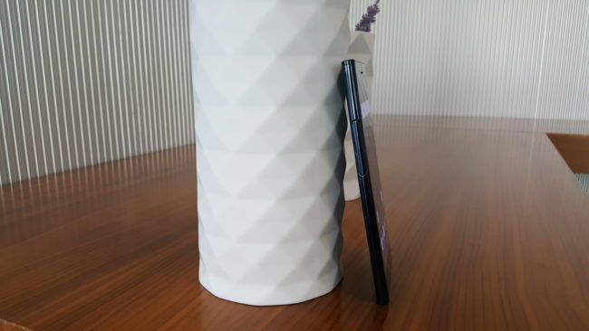 Lateral del teléfono Sony Xperia XZ Premium