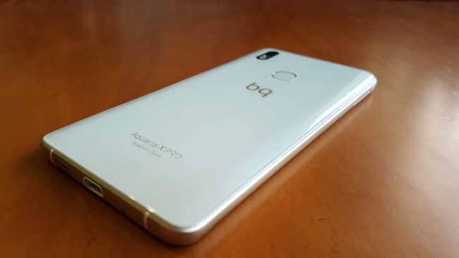 Imagen trasera del BQ Aquaris X