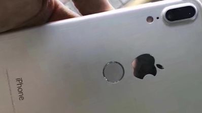 Posible copia china del iPhone 8 con Touch ID en la parte trasera