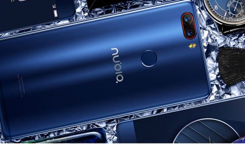 Nubia Z17 con carcasa de color azul eléctrico