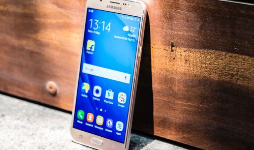 galaxy j7 2016