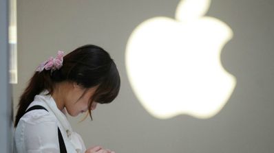 Luminoso con el logotipo de Apple