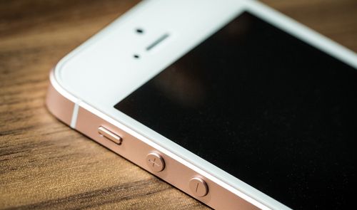 iPhone SE