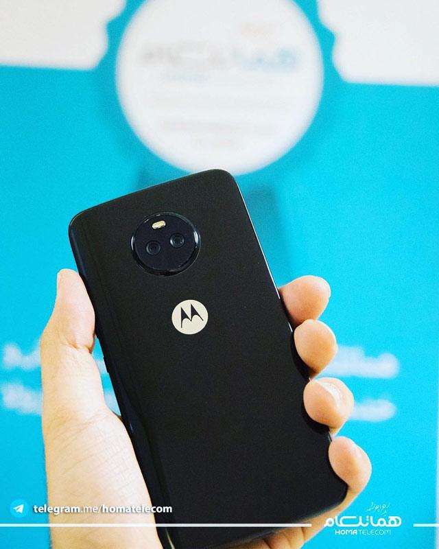 Foto del Motorola Moto X4 con su diseño en color negro