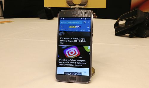 Presentación oficial del Motorola Moto X4