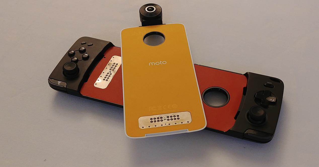 Prueba y toma de contacto de los Moto Mods Moto 360 Camera y GamePad
