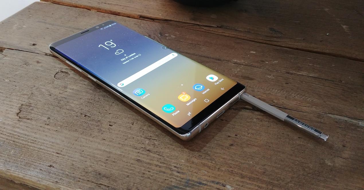 Samsung Galaxy Note 8 con spne