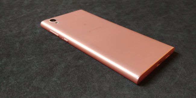 Imagen trasera del Sony Xperia L1