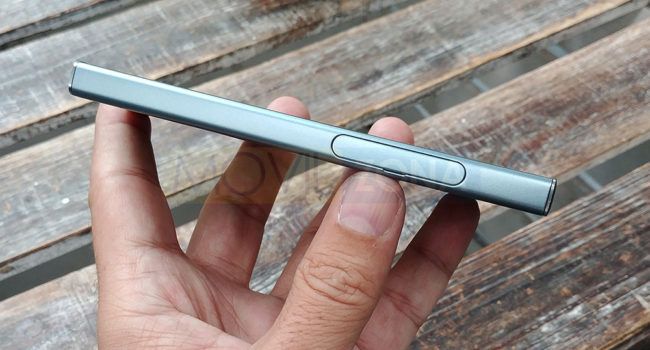 Sony Xperia XZ1 Compact tarjeta SIM y memoria