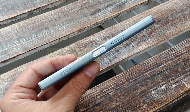 Sony Xperia XZ1 Compact perfil