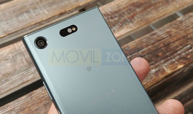 Sony Xperia XZ1 Compact vista trasera