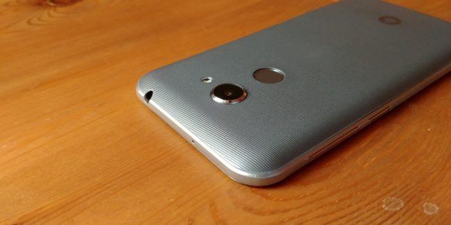 Toma de auriculares del Vodafone Smart N8