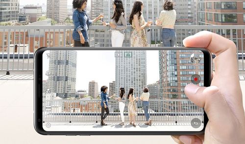 Toma de una foto con la doble cámara del LG V30
