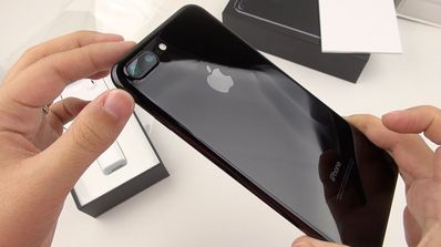 Acabado brillante del iPhone 7 Jet Black