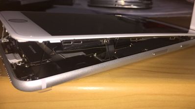 iPhone 8 Plus con batería defectuosa