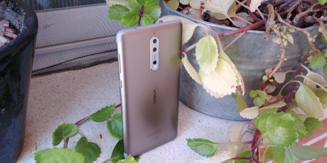 Imagen trasera Nokia 8