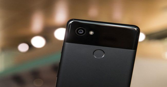 Logotipo de Google en el Google Pixel 2 XL