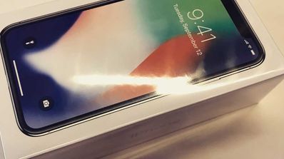 unboxing iphone x
