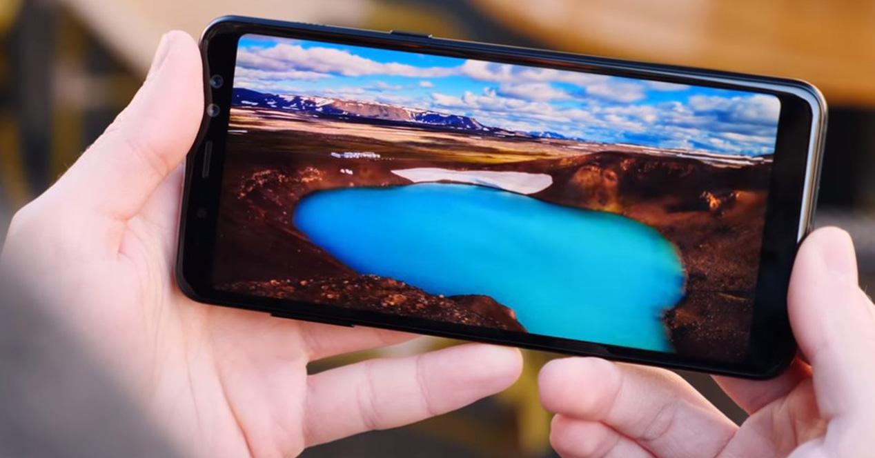 Análisis en vídeo del Samsung Galaxy A8 2018