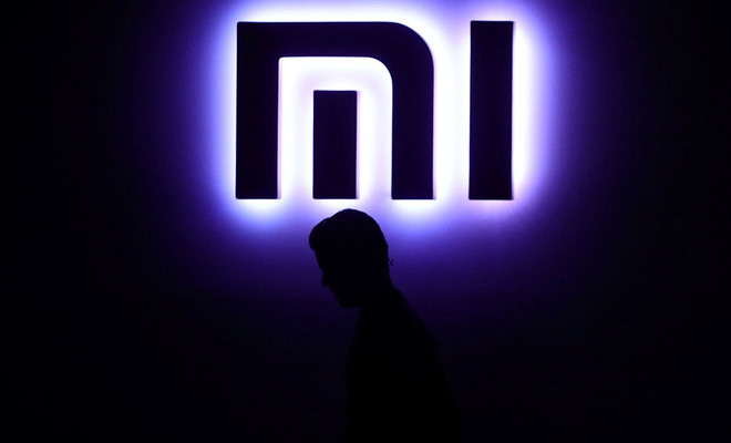 Logo de Xiaomi iluminado