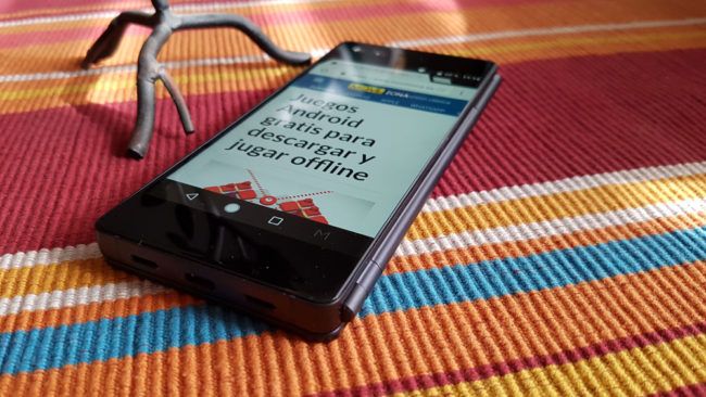 lateral bisagra del ZTE Axon M