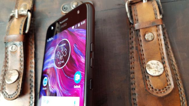 Botones laterales del Motorola Moto X4