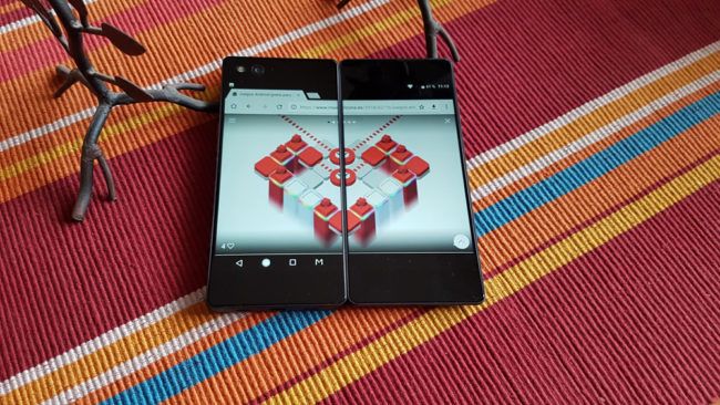 Pantalla extendida del ZTE Axon M