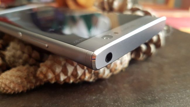 Toma auriculares del Sony Xperia XA2