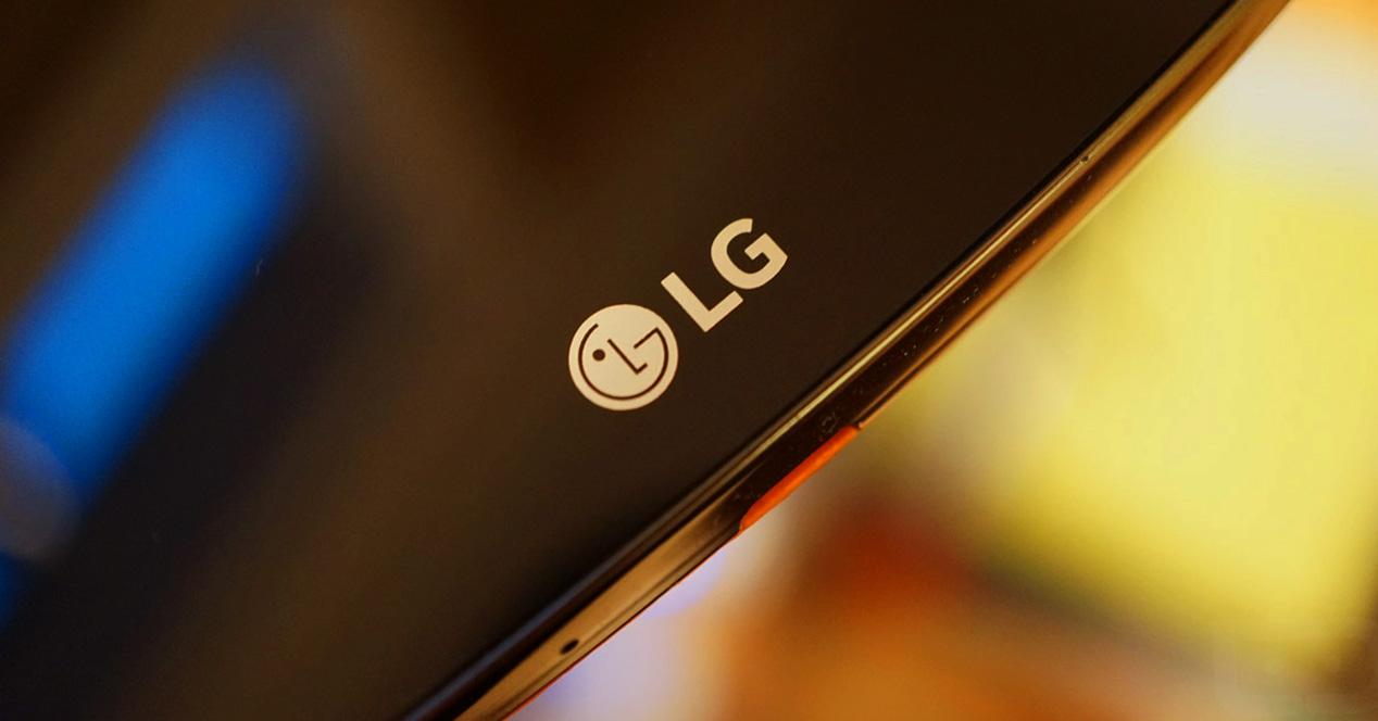 Logotipo de LG en un smartphone