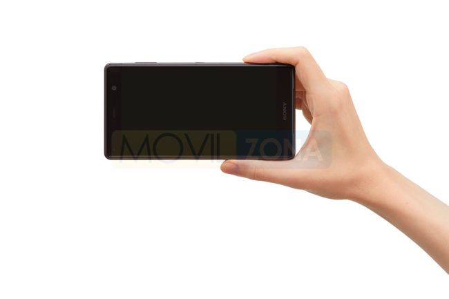 Sony Xperia XZ2 Premium con la mano