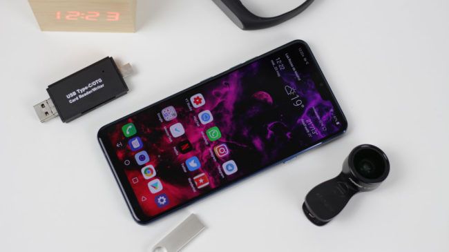 Imagen frontal del LG G7 ThinQ