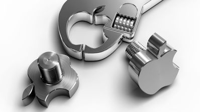 Llave inglesa con el logotipo de Apple