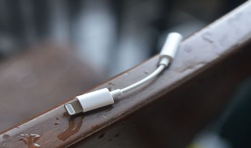 adaptador de Lightning a jack de 3.5mm