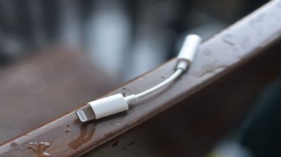 adaptador de Lightning a jack de 3.5mm