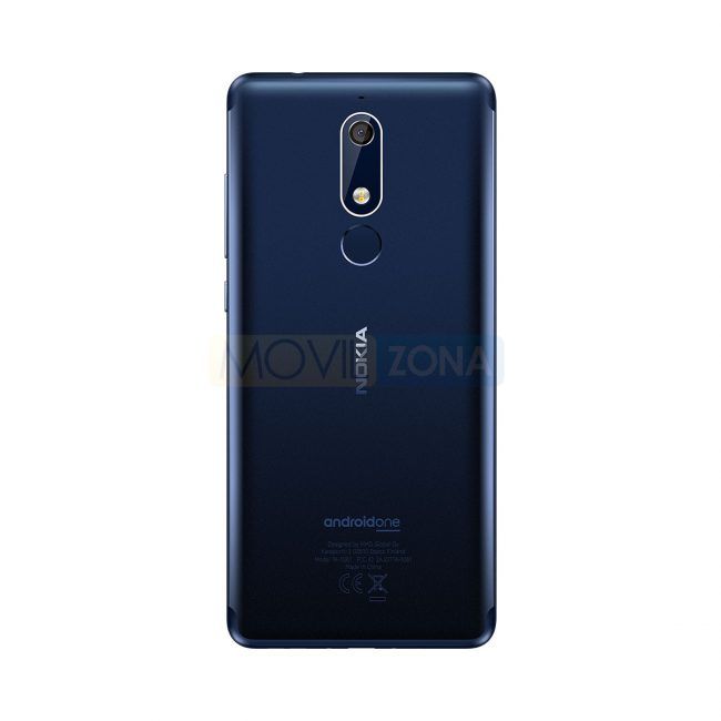 Nokia 5.1 en color azul detalle de la cámara digital