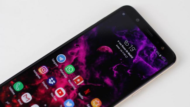 Pantalla del teléfono Samsung Galaxy A6+ 2018