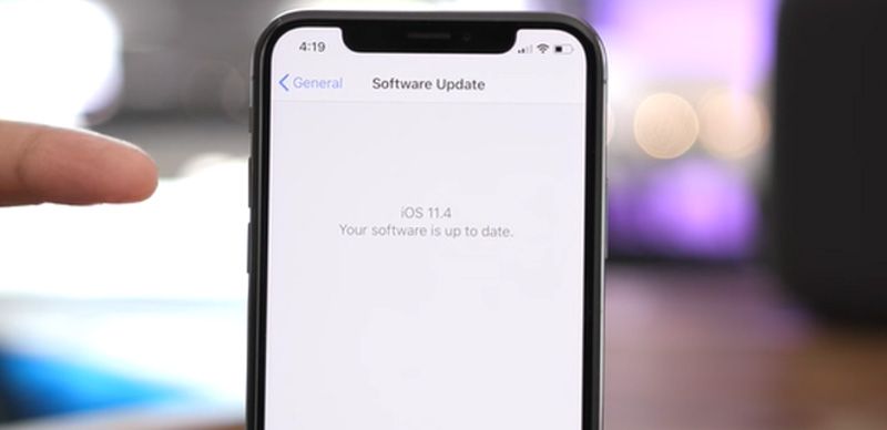iPhone X con actualización de iOS 11.4