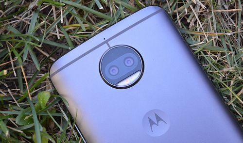 Moto G5S Plus